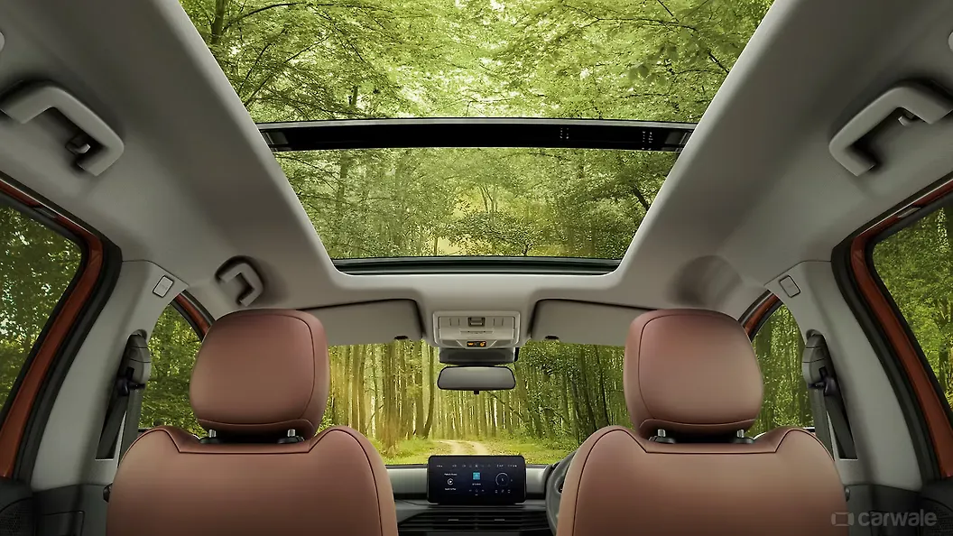 टाटा सफारी सनरूफ/मूनरूफ