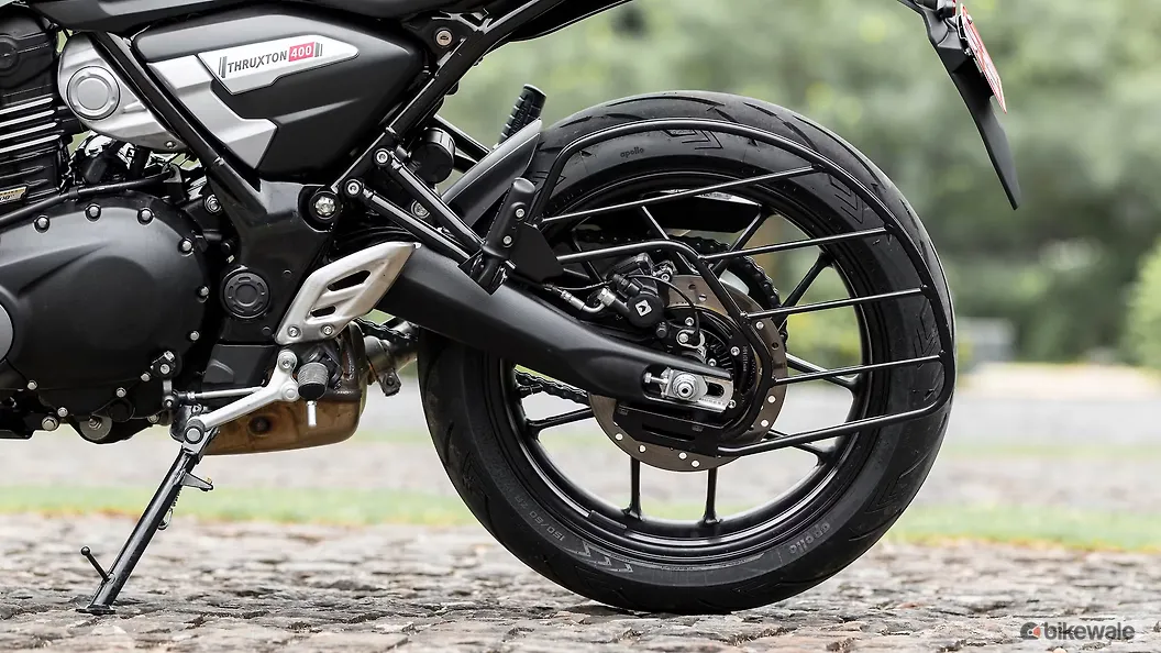 Triumph Thruxton 400 Right Side View