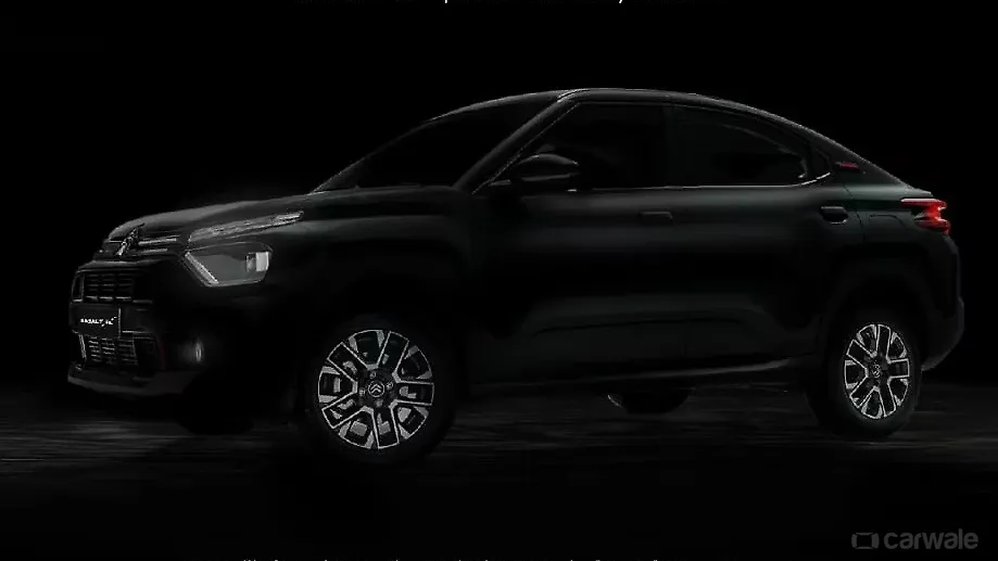 सिट्रोएन बसॉल्ट लेफ्ट फ्रंट थ्री क्वार्टर