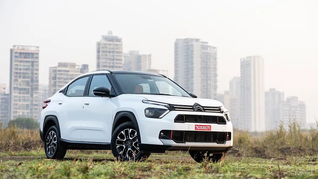 सिट्रोएन बसॉल्ट X ठीक सामने तीन चौथाई