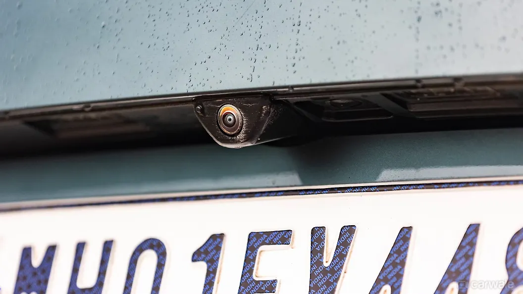 Land Rover Range Rover Sport Rear View