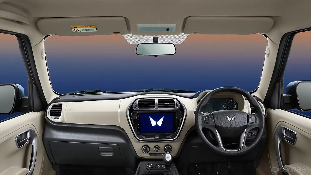 महिंद्रा बोलेरो नियो डैशबोर्ड