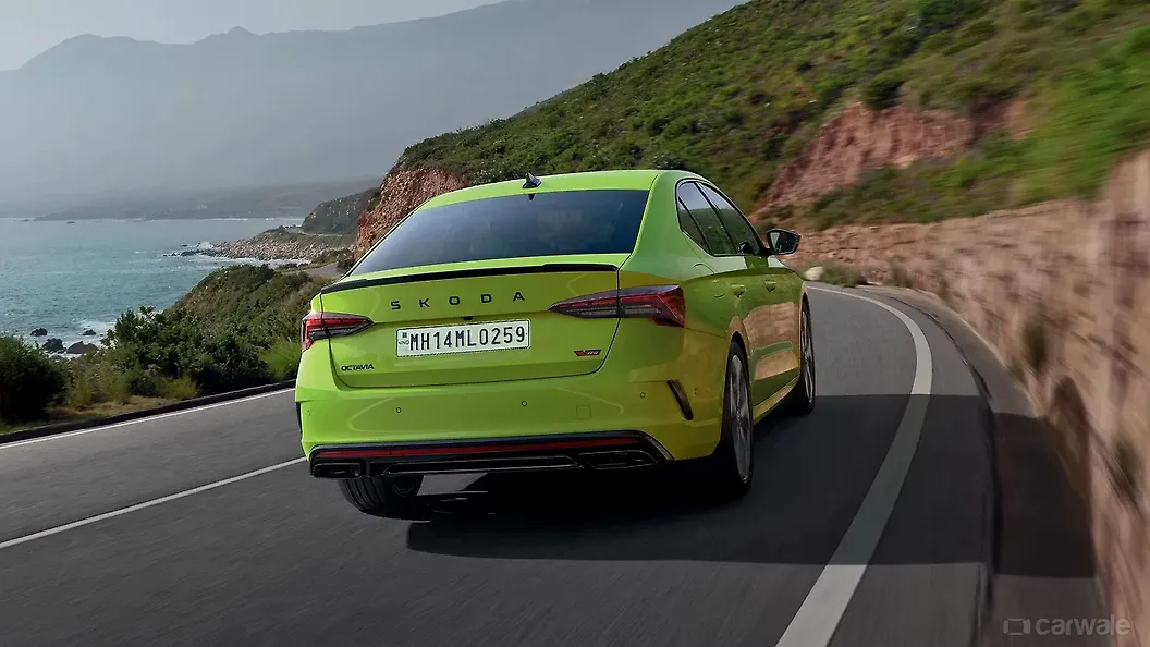 Skoda Octavia RS Right Rear Three Quarter