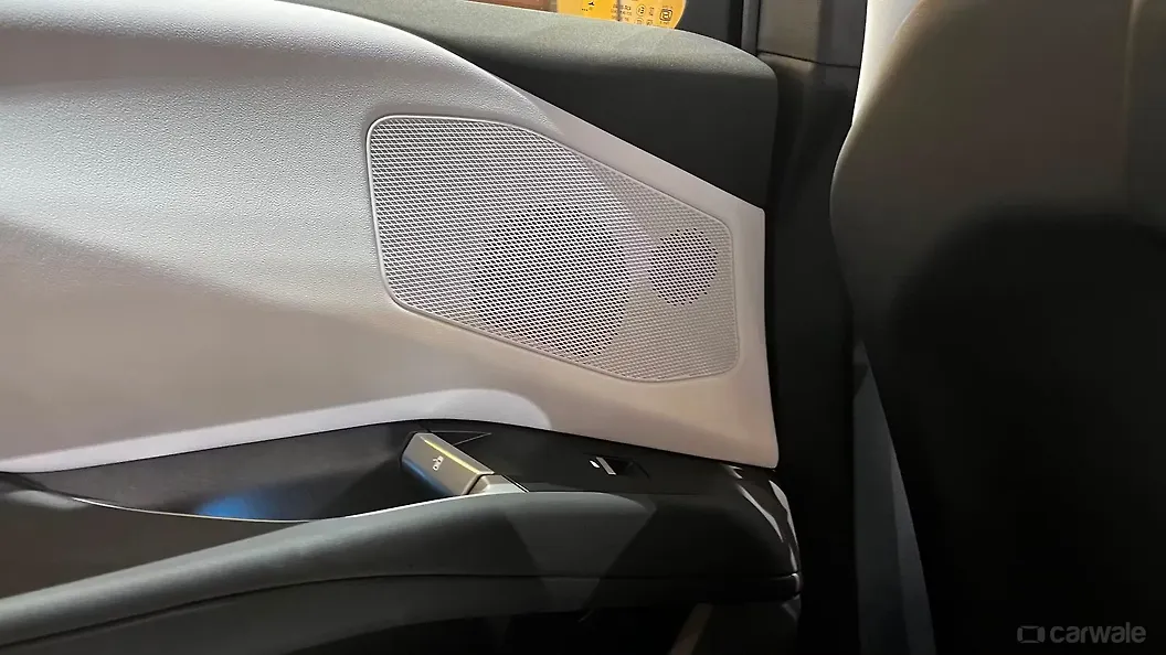 BMW iX3 Front Speakers