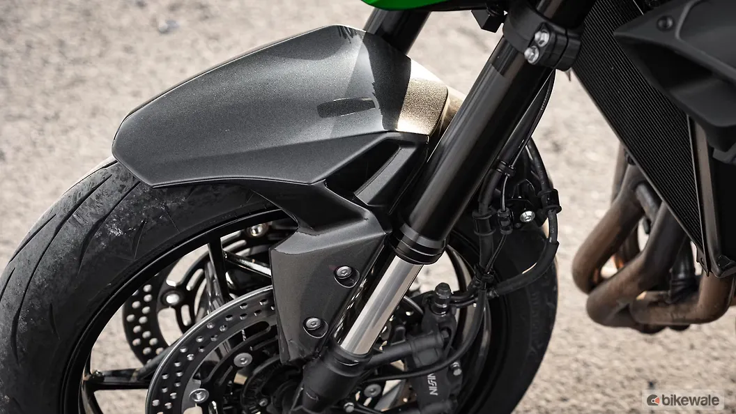 Kawasaki Z900 Front Suspension Preload Adjuster Image – BikeWale