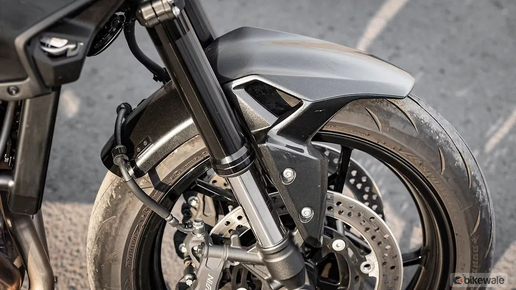 Kawasaki Z900 Front Suspension Preload Adjuster Image – BikeWale