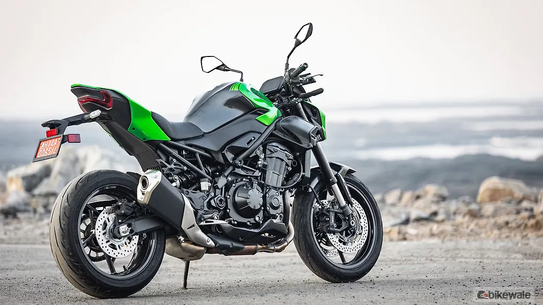 Z900 Rear View Images of Kawasaki Z900 | Photos of Z900 - BikeWale