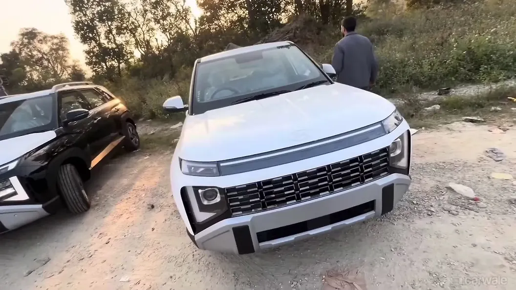 हुंडई वेन्यू सामने का दृश्य