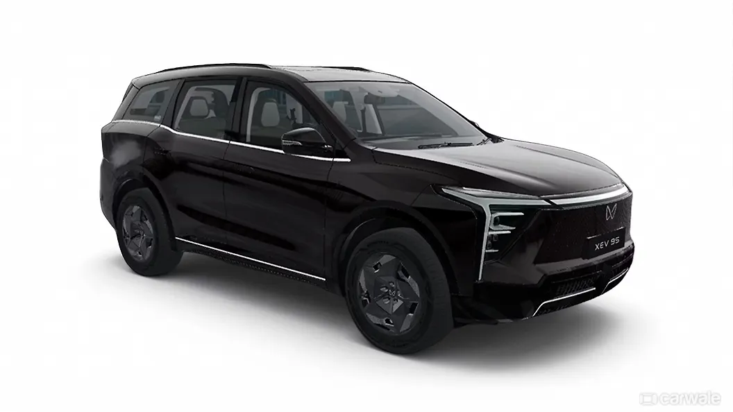 Mahindra XEV 9S Right Front Three Quarter