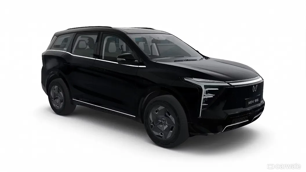 Mahindra XEV 9S Right Front Three Quarter
