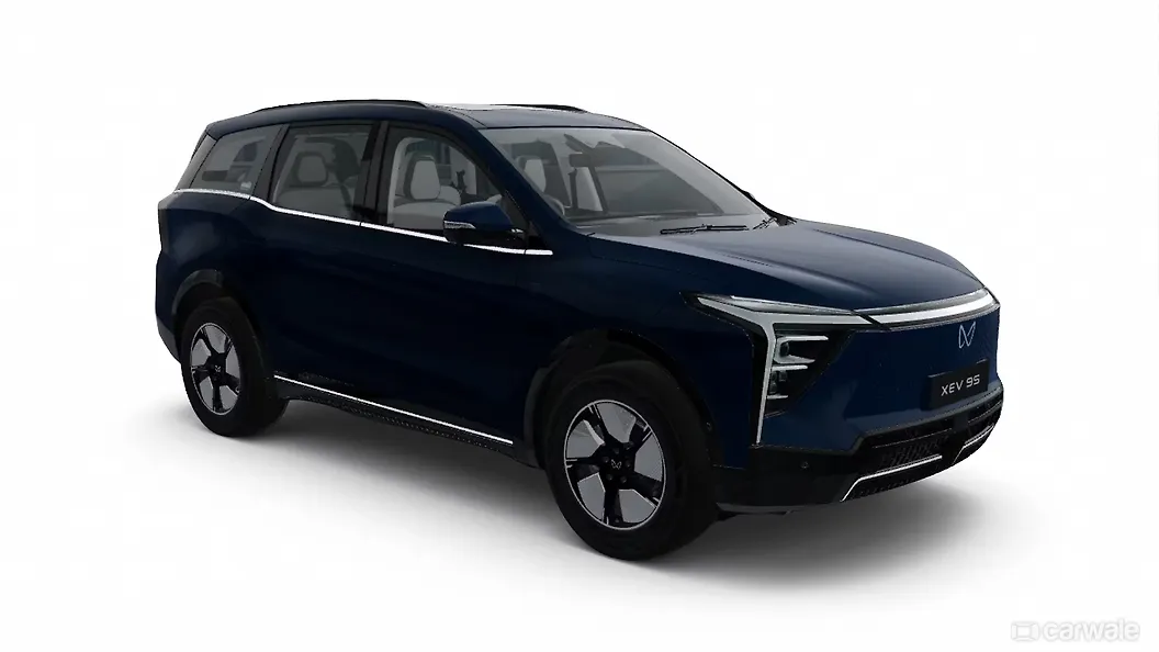 Mahindra XEV 9S Right Front Three Quarter