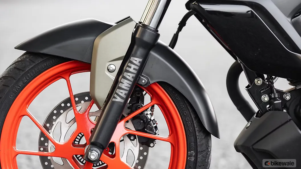 Yamaha FZ Rave Branding/Fuel Tank Decal Image – BikeWale