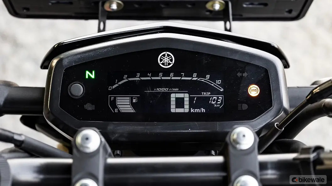 Yamaha FZ Rave Front View Image – BikeWale