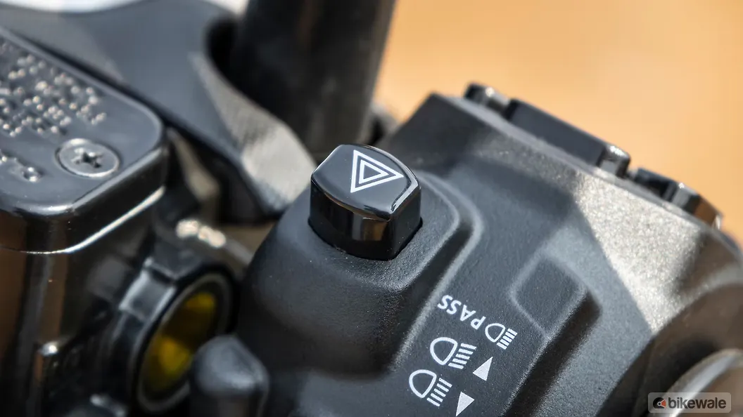 Yamaha Aerox E Riding Modes Switch Image – BikeWale