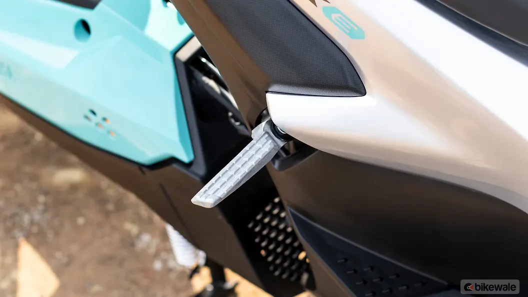 Yamaha Aerox E Riding Modes Switch Image – BikeWale