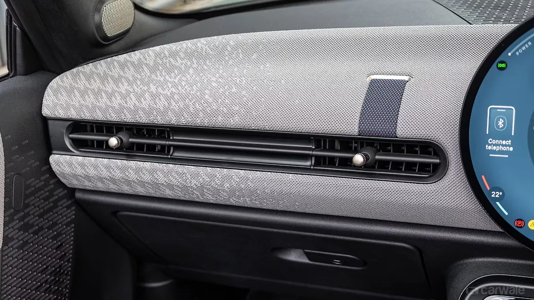 Mini Cooper S Convertible Front Centre Air Vents
