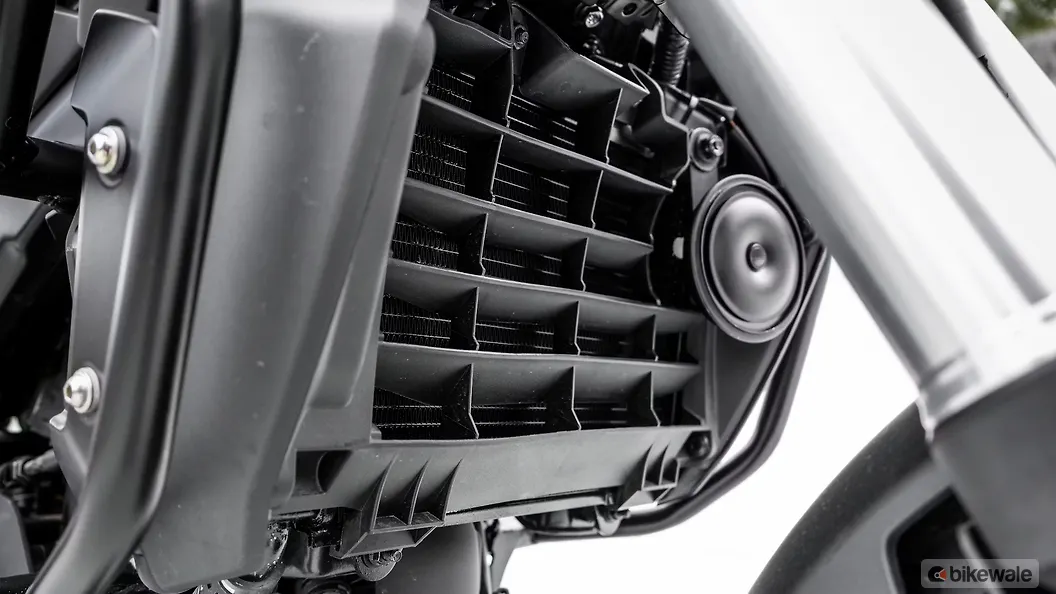 Bajaj Dominar 400 Radiator Image – BikeWale