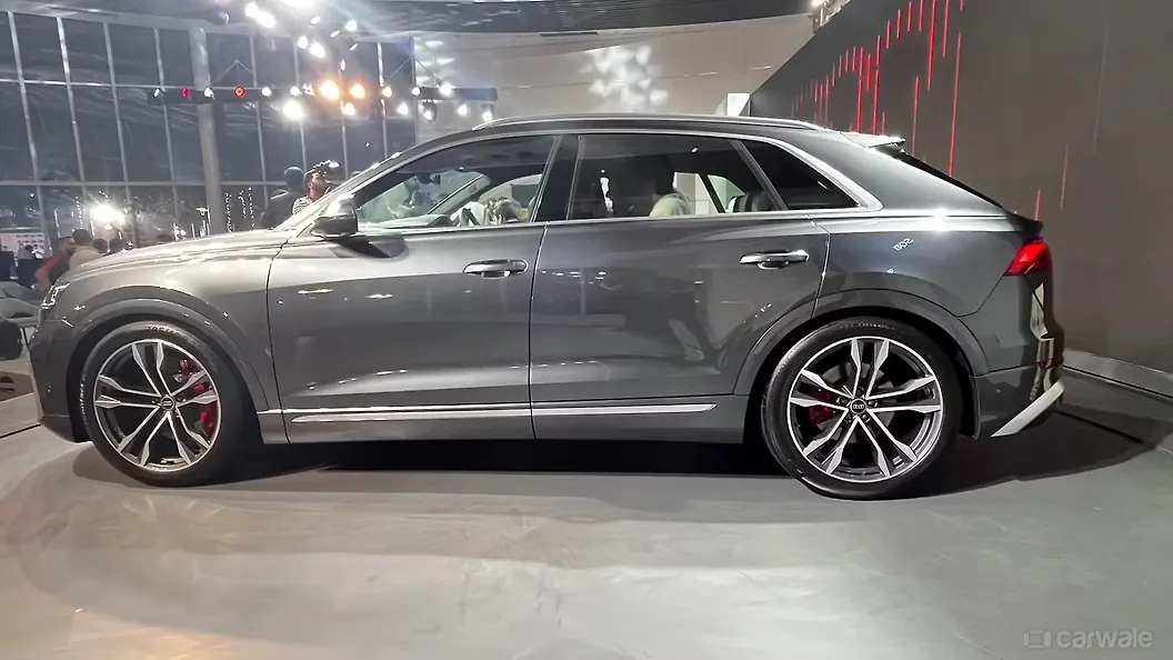 Audi SQ8 Left Side View