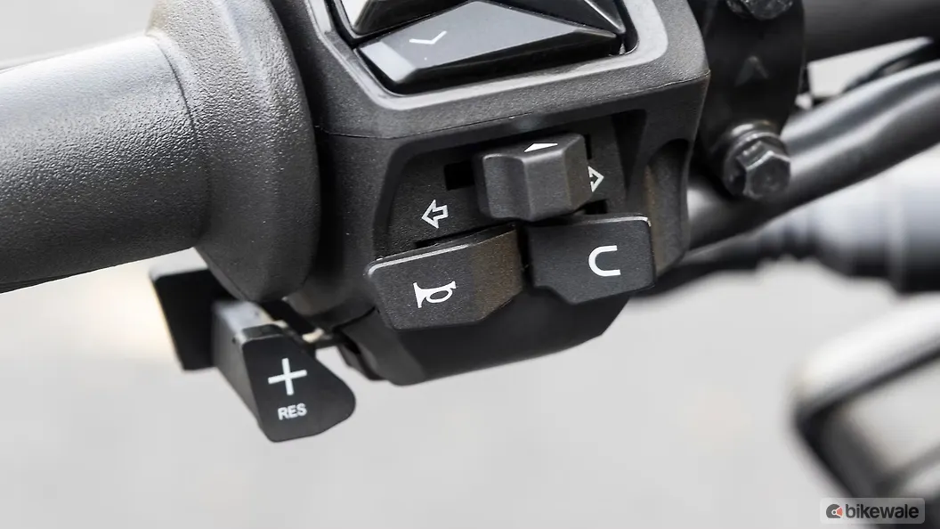 KTM 390 Duke Gear Shift Indicator Image – BikeWale