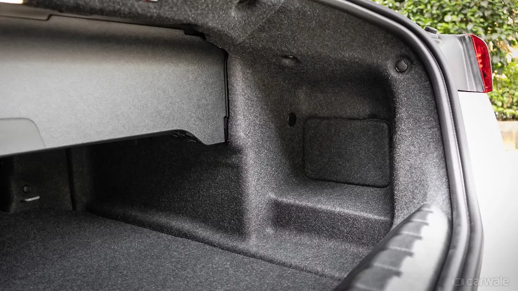 BMW M440i Boot Parcel Hooks BMW M440i Boot Parcel Hooks
