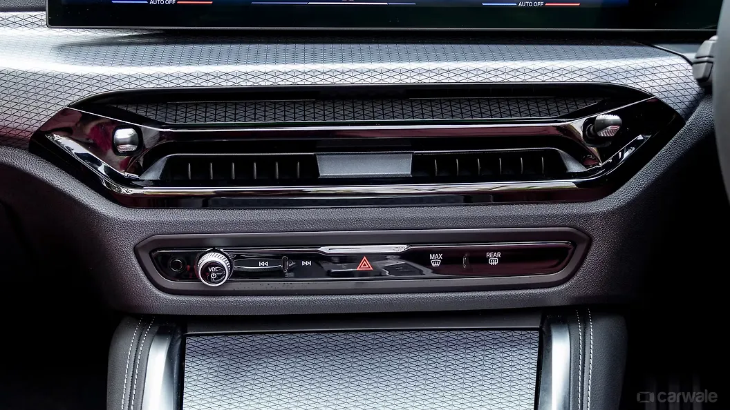 BMW M440i Front Centre Air Vents BMW M440i Front Centre Air Vents