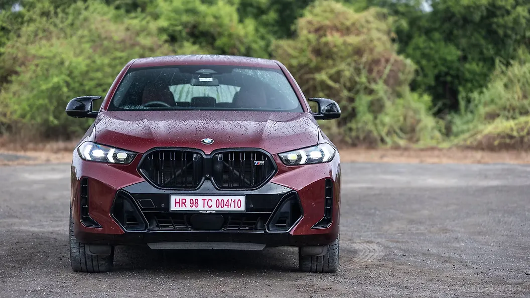 BMW X6 Front View