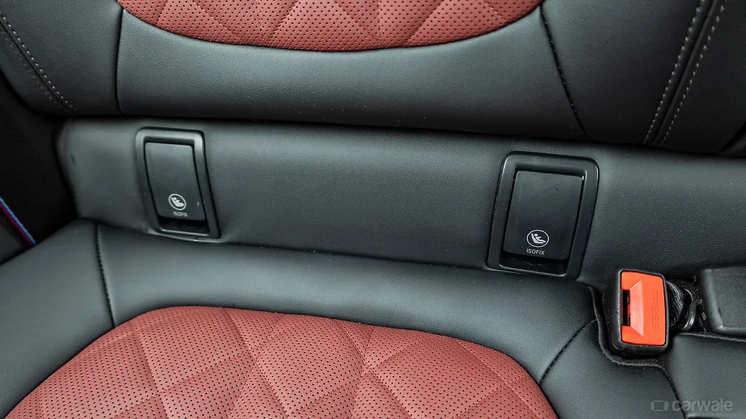 BMW X6 ISOFIX Child Seat Mounting Point Rear Row BMW X6 ISOFIX Child Seat Mounting Point Rear Row
