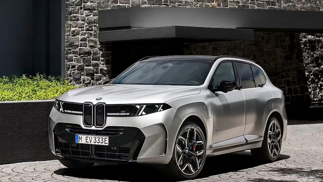 BMW New X5 Right Front Three Quarter