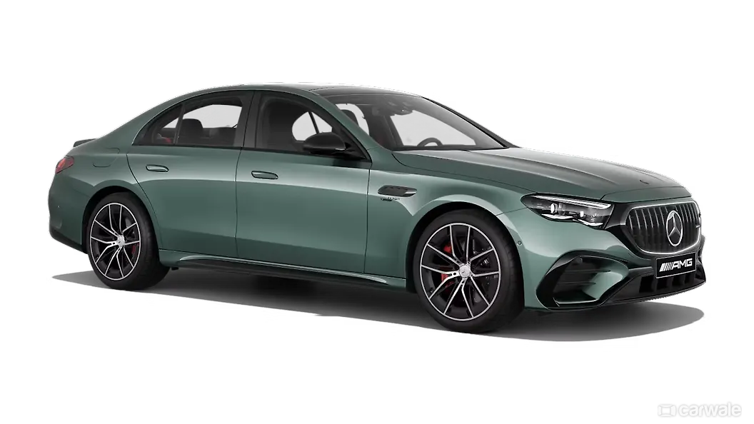 मर्सिडीज़ बेंज़ AMG E53 PHEV ठीक सामने तीन चौथाई