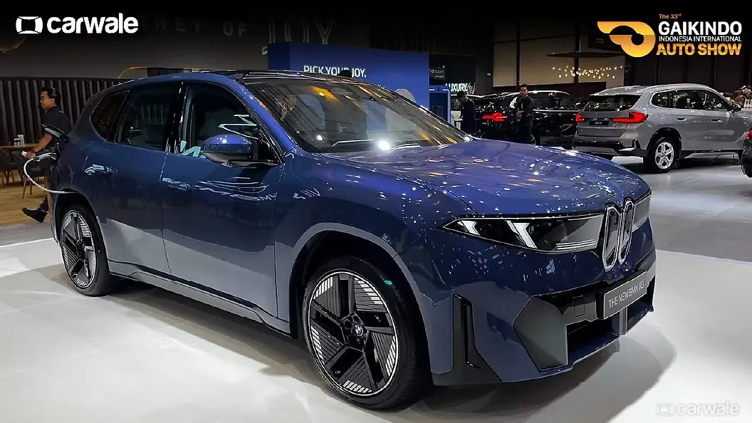 BMW iX3 Right Front Three Quarter
