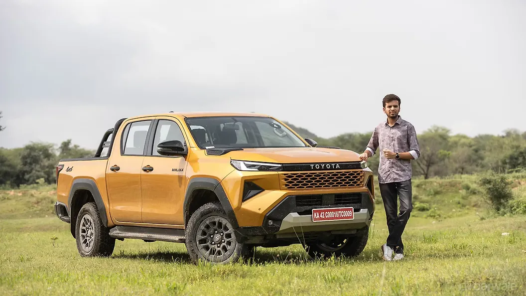 New Toyota Hilux First Drive Review - CarWale