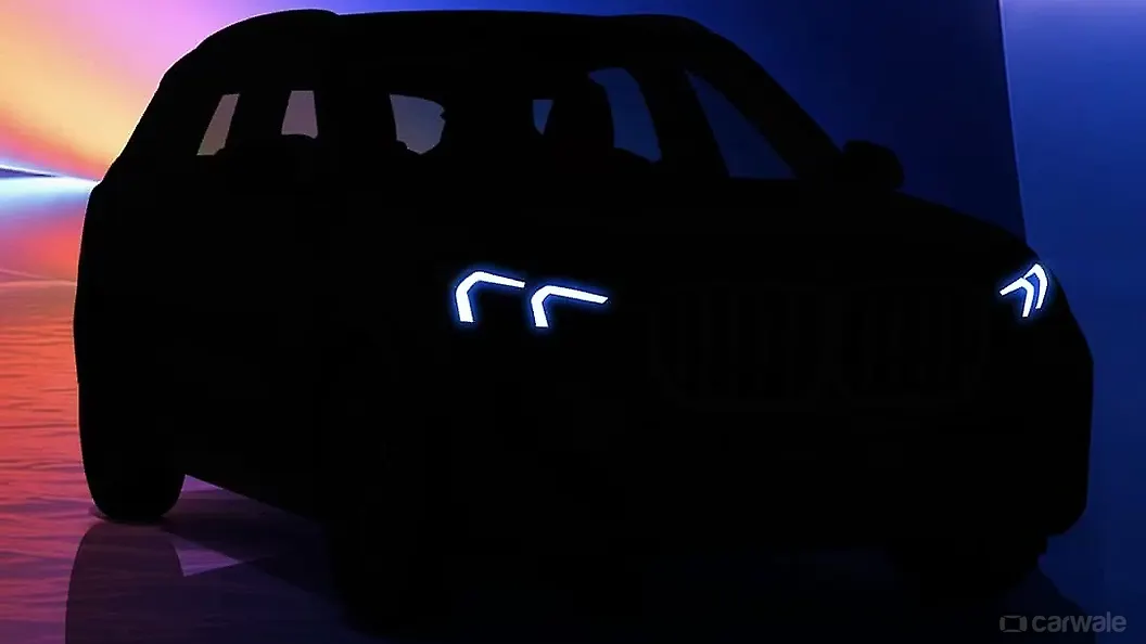 बीएमडब्ल्यू X1 LWB ठीक सामने तीन चौथाई