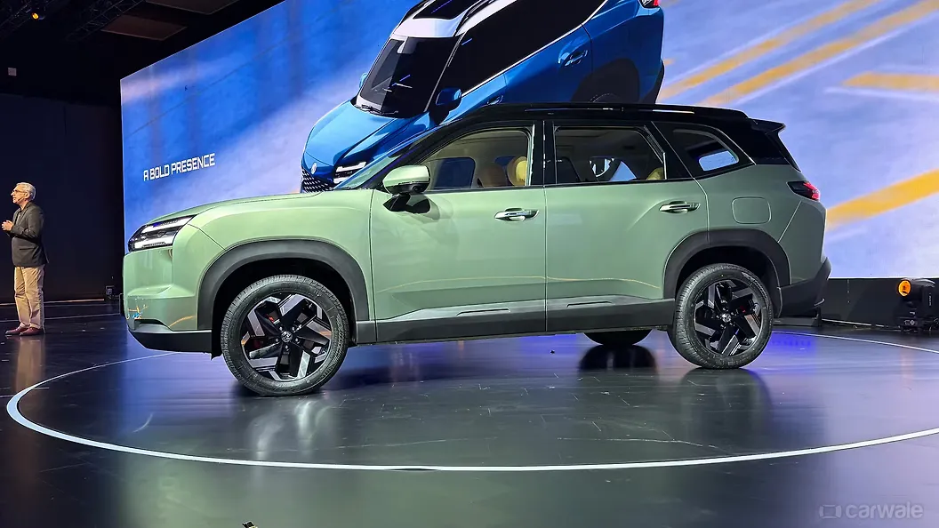 MG Hector Tomahawk EV Left Side View