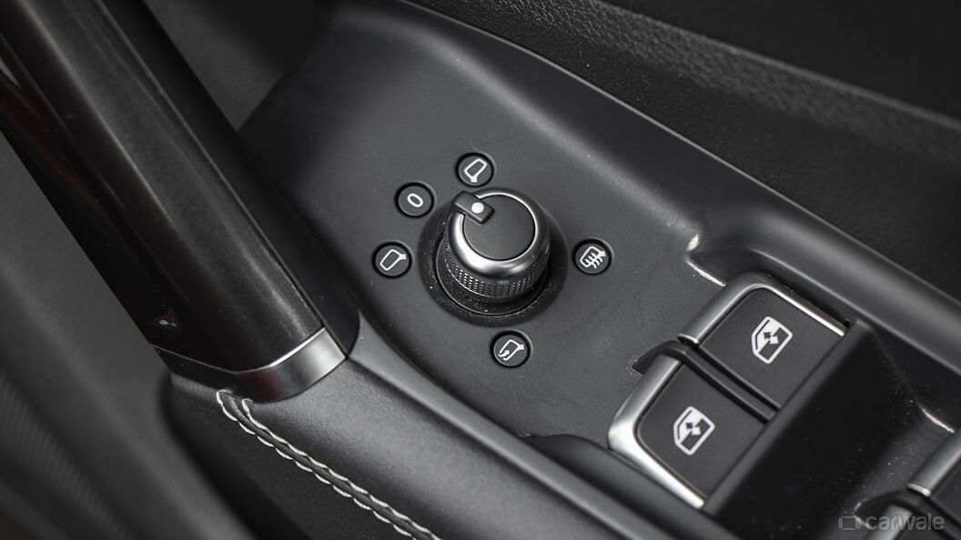 Audi Q2 Outer Rear View Mirror ORVM Controls