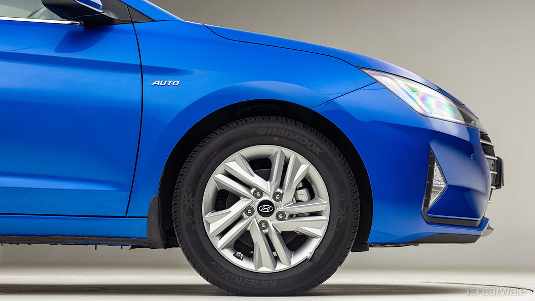 Discontinued Hyundai Elantra 2016 Wheels-Tyres