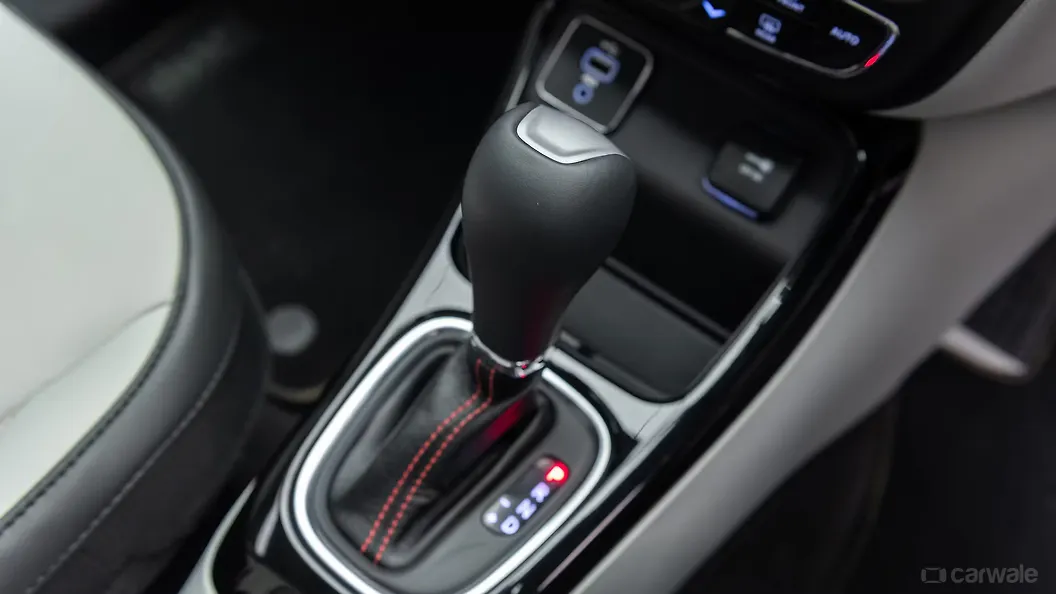 Compass [20172021] Gear Shifter/Gear Shifter Stalk Image, Compass