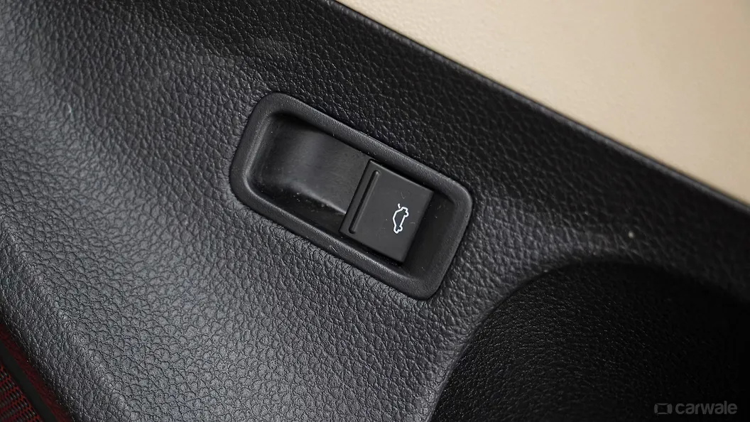 Vento Boot Release Lever/Fuel Lid Release Lever Image, Vento Photos in