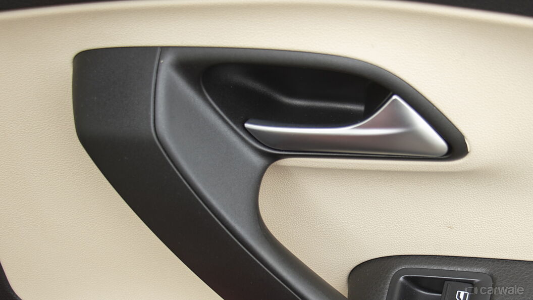 Volkswagen Vento Front Right Door Pad Handle