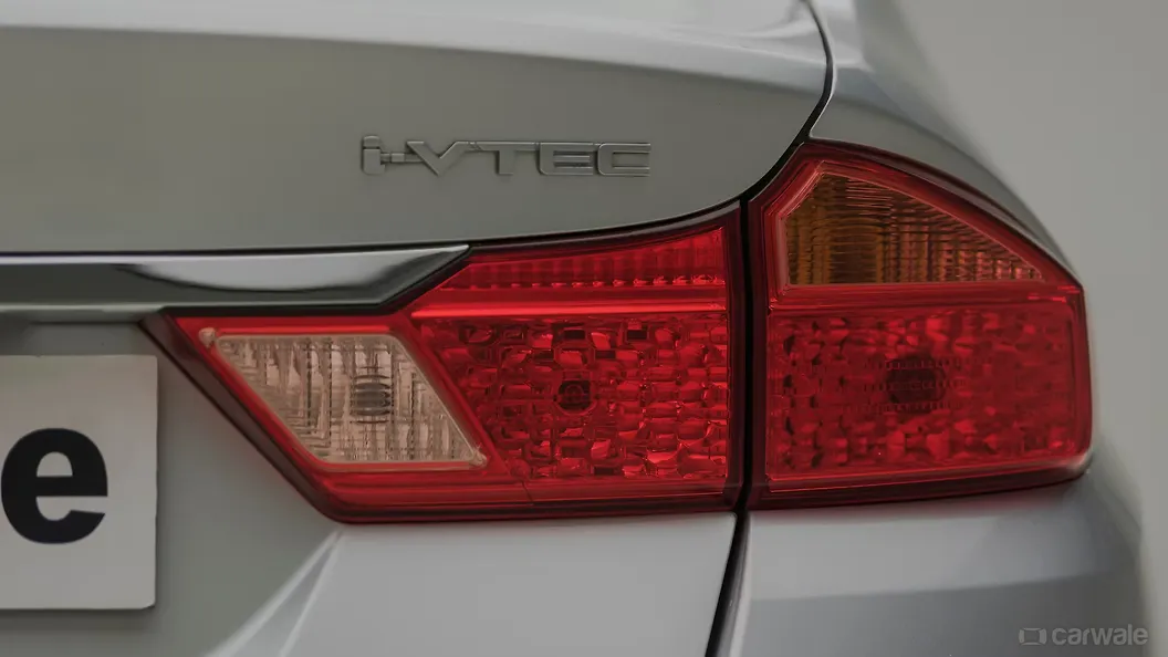 City Tail Light/Tail Lamp Image, City Photos in India CarWale