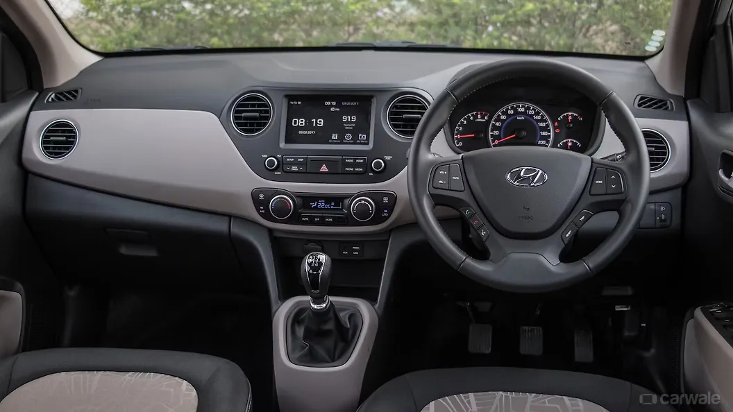 Grand i10 Dashboard Image, Grand i10 Photos in India CarWale