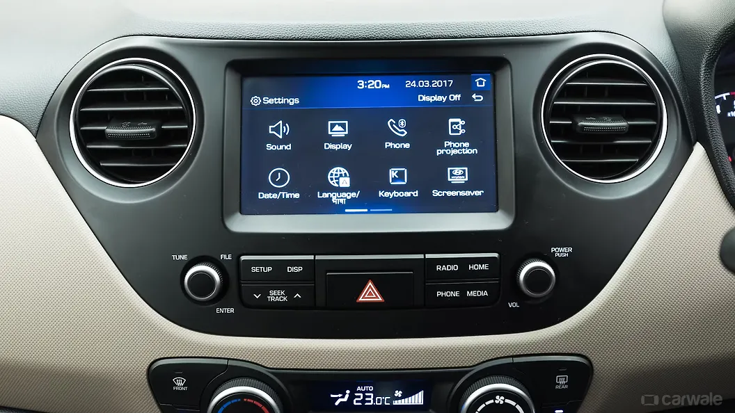 Grand i10 Front Centre Air Vents Image, Grand i10 Photos in India CarWale