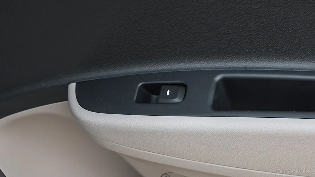 Grand i10 Rear Power Window Switches Image, Grand i10 Photos in India