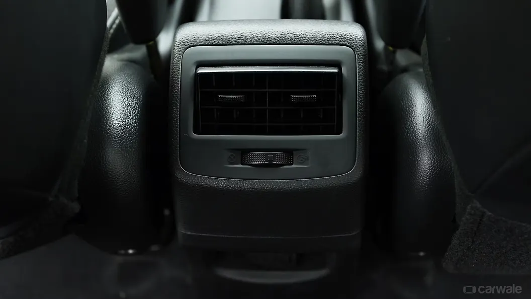 Grand i10 Rear Row Air Vent Image, Grand i10 Photos in India CarWale