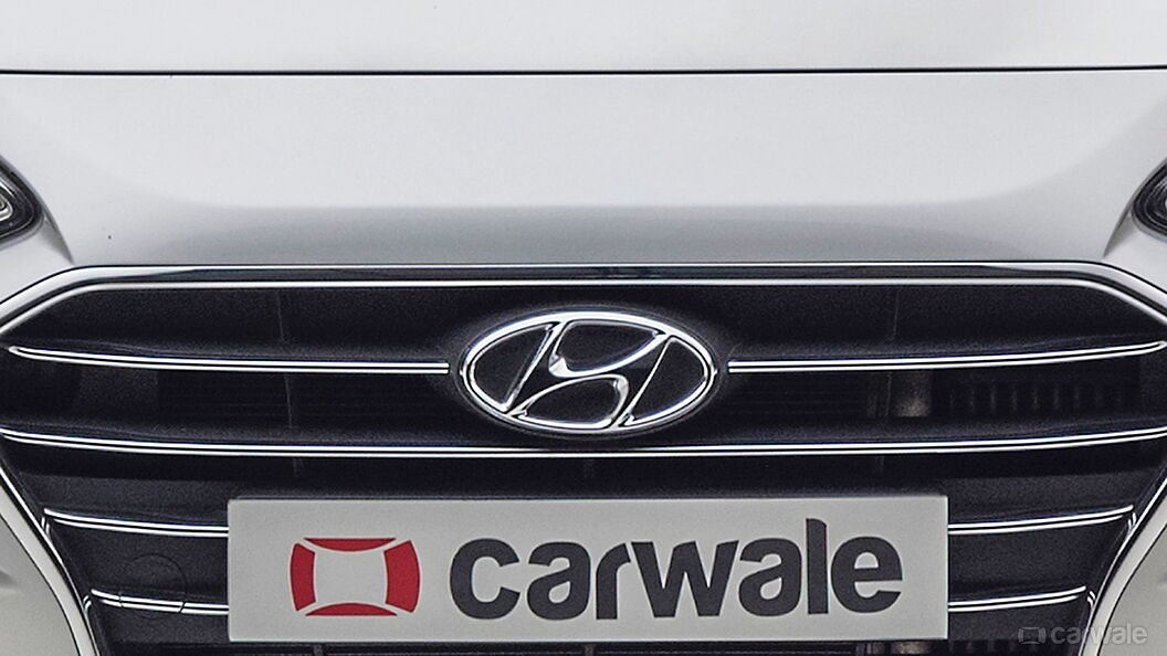Hyundai Xcent Front Logo