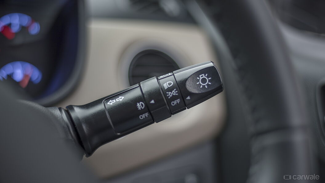 Hyundai Xcent Headlight Stalk