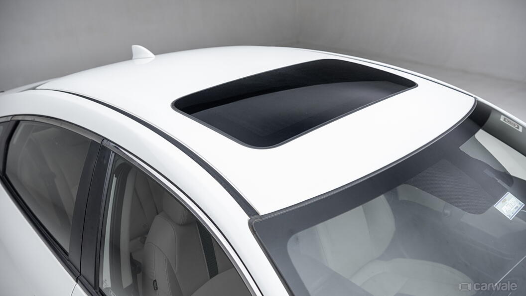 Civic Car Roof Image, Civic Photos in India - CarWale