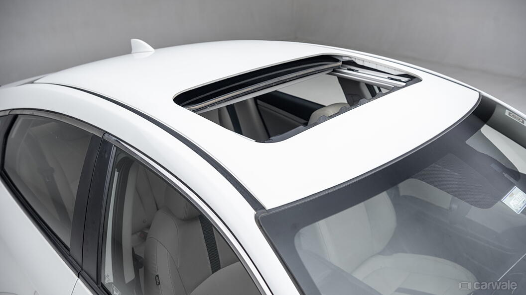 Civic Sunroof/Moonroof Image, Civic Photos in India - CarWale