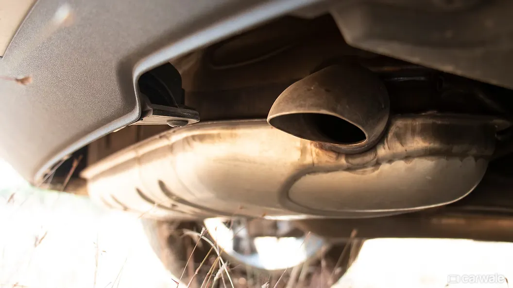 Q3 Exhaust Pipes Image, Q3 Photos in India CarWale