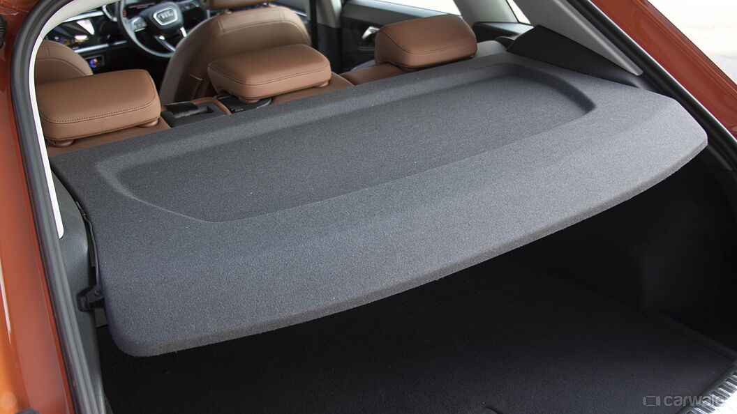 Audi Q3 Bootspace with Parcel Tray/Retractable