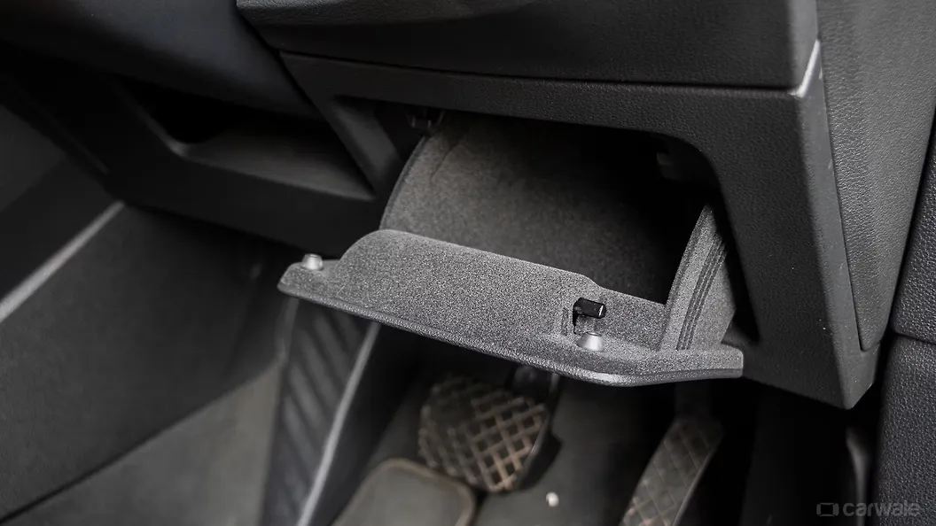 Q3 Glove Box Image, Q3 Photos in India CarWale
